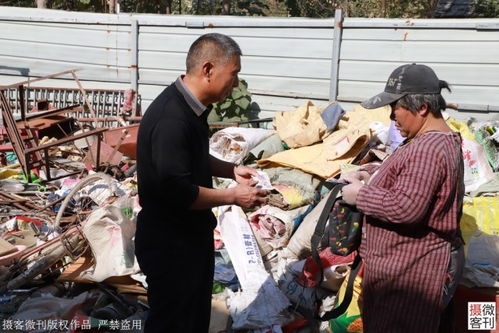 夫妻捡废品挣钱的说说，捡废品视频