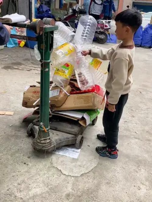 小孩玩废品回收怎么处理，小孩废品玩具